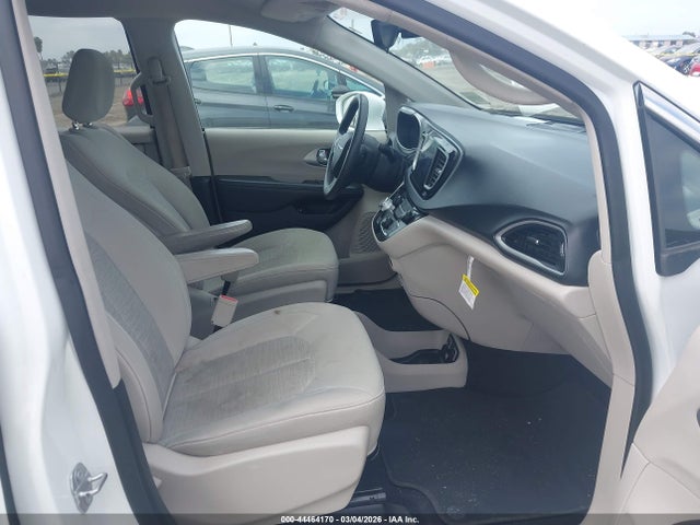 2C4RC1H78JR332958 Chrysler Pacifica Hybrid Touring Plus