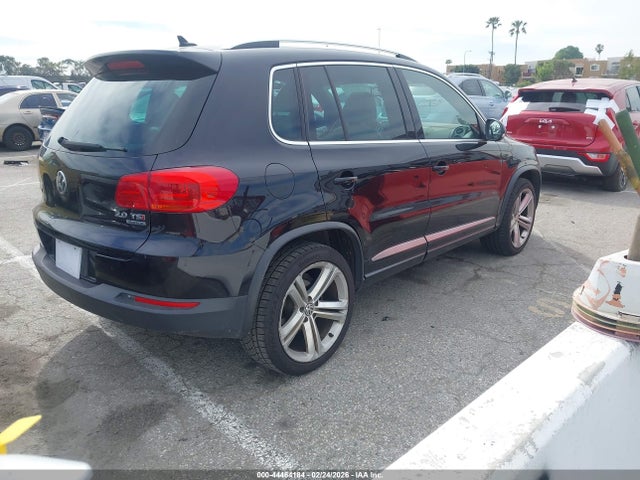 WVGBV3AX9EW081118 Volkswagen Tiguan R-line