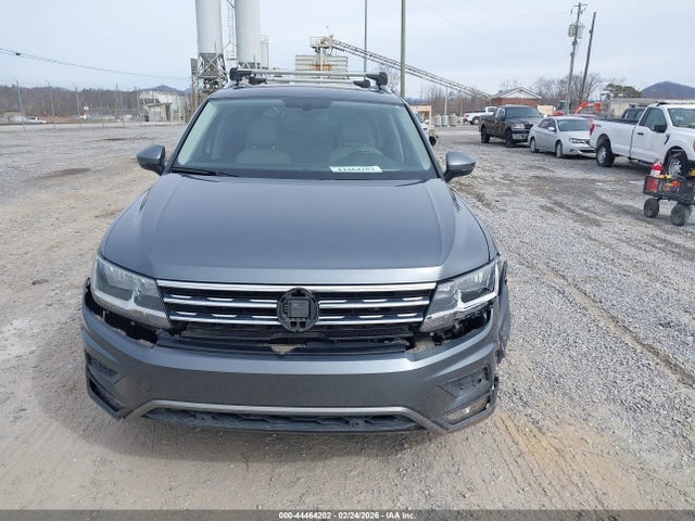 3VV3B7AX5KM107946 Volkswagen Tiguan 2.0t Se/2.0t Sel/2.0t Sel R-line/2.0t Sel R-line Black