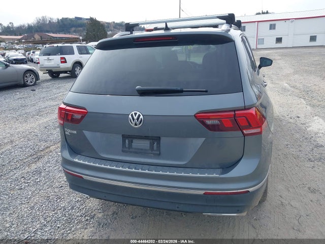 3VV3B7AX5KM107946 Volkswagen Tiguan 2.0t Se/2.0t Sel/2.0t Sel R-line/2.0t Sel R-line Black