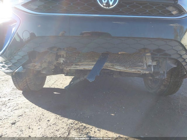 Продажа на аукционе авто 2022 Volkswagen Taos 1.5t Se, vin: 3VVPX7B29NM062522, номер лота: 44464203