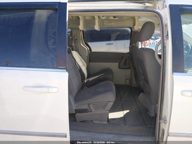 2010 Chrysler Town & Country Touring მანქანა იყიდება აუქციონზე, vin: 2A4RR5D12AR198739, აუქციონის ნომერი: 44464229