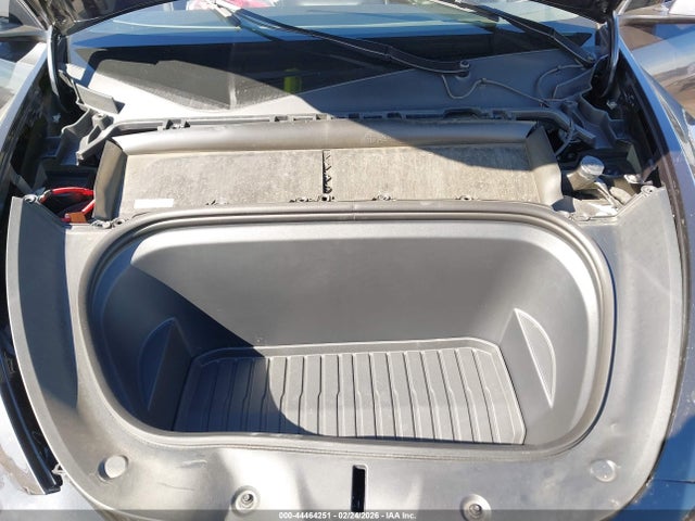44464251 :رقم المزاد ، 7SAYGDED9RF185121 vin ، 2024 Tesla Model Y Long Range Single Motor Rear-wheel Drive/rwd مزاد بيع