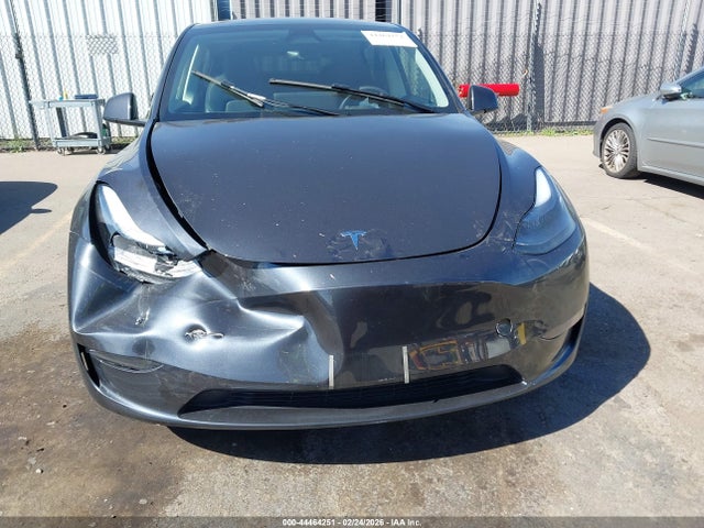 44464251 :رقم المزاد ، 7SAYGDED9RF185121 vin ، 2024 Tesla Model Y Long Range Single Motor Rear-wheel Drive/rwd مزاد بيع