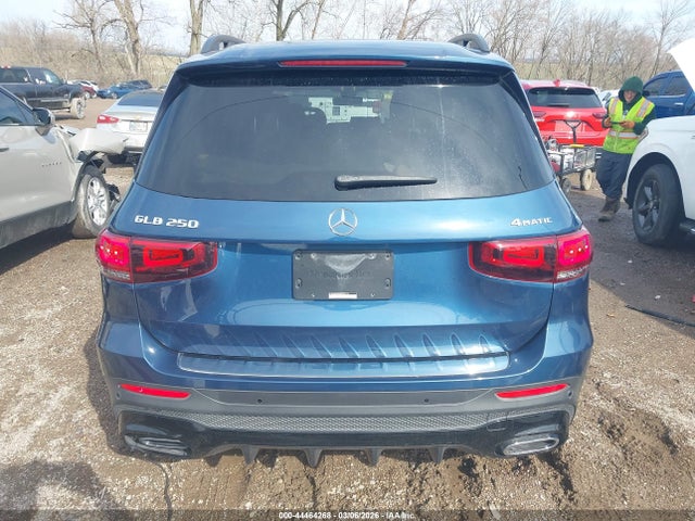 Aukcja sprzedaży 2022 Mercedes-benz Glb 250 4matic, vin: W1N4M4HB4NW201710, numer aukcji: 44464268
