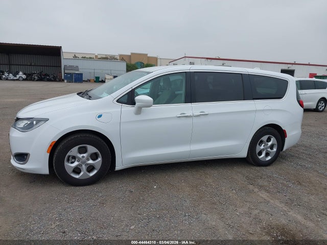 Aukcja sprzedaży 2018 Chrysler Pacifica Hybrid Touring Plus, vin: 2C4RC1H79JR332953, numer aukcji: 44464310