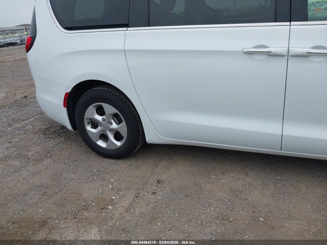 Aukcja sprzedaży 2018 Chrysler Pacifica Hybrid Touring Plus, vin: 2C4RC1H79JR332953, numer aukcji: 44464310