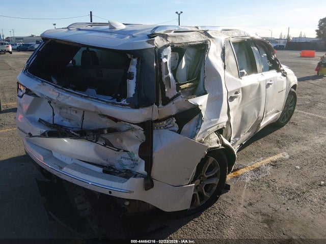 1GNERKKW5KJ106294 Chevrolet Traverse Premier