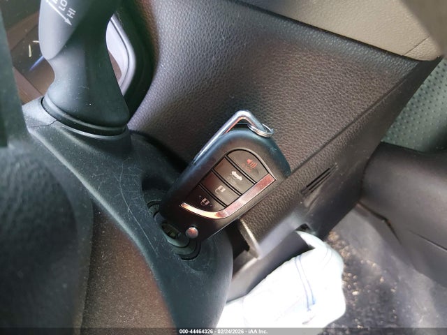 44464326 :رقم المزاد ، JTDEPMAE2N3018573 vin ، 2022 Toyota Corolla Le مزاد بيع