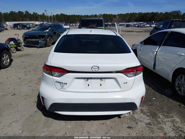 44464326 :رقم المزاد ، JTDEPMAE2N3018573 vin ، 2022 Toyota Corolla Le مزاد بيع