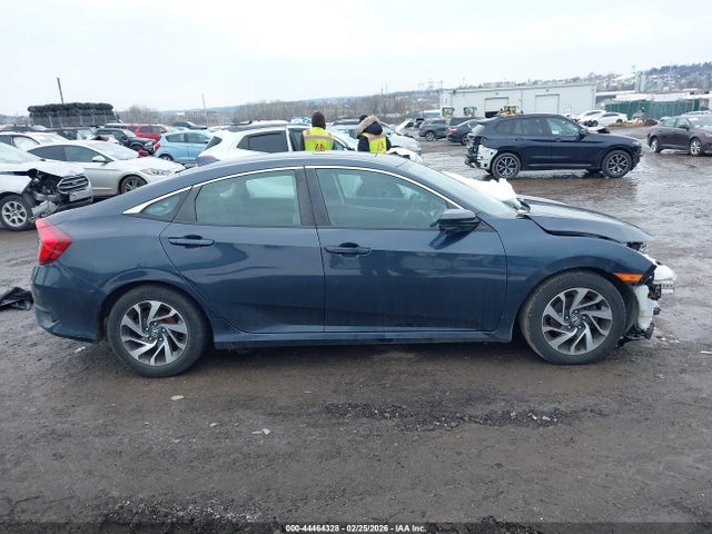 Honda CIVIC EX 2018 2HGFC2F75JH534790 Image 13