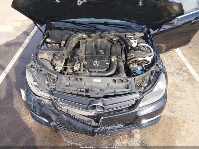 44464361 :رقم المزاد ، WDDGJ4HB3EG259868 vin ، 2014 Mercedes-benz C 250 مزاد بيع