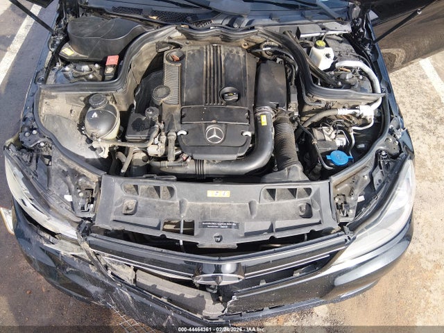 44464361 :رقم المزاد ، WDDGJ4HB3EG259868 vin ، 2014 Mercedes-benz C 250 مزاد بيع