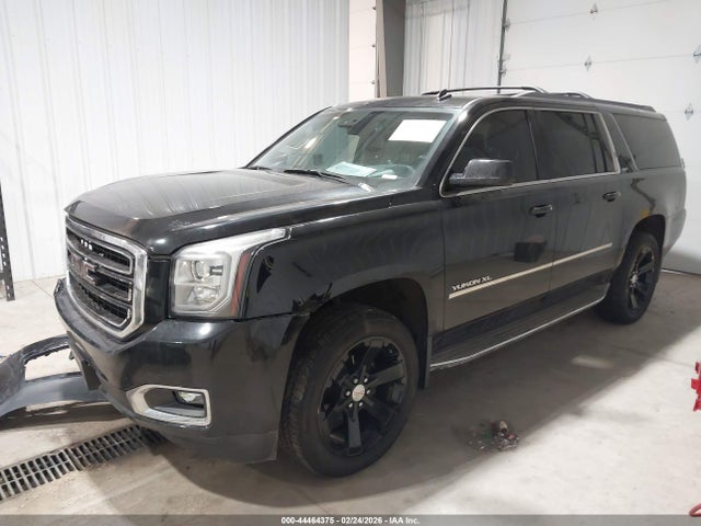 2015 Gmc Yukon Xl 1500 Slt მანქანა იყიდება აუქციონზე, vin: 1GKS2HKC4FR200655, აუქციონის ნომერი: 44464375