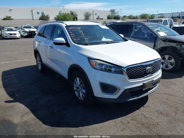 2016 KIA SORENTO 5XYPG4A33GG115559