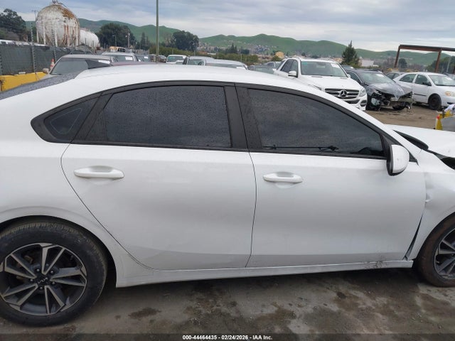 3KPF24AD5PE506812 KIA Forte Lxs