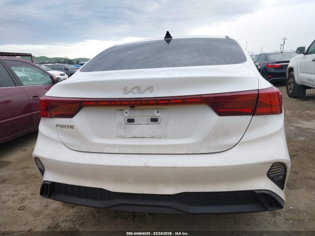 3KPF24AD5PE506812 KIA Forte Lxs