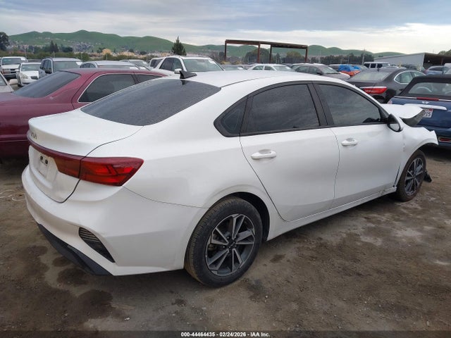 3KPF24AD5PE506812 KIA Forte Lxs