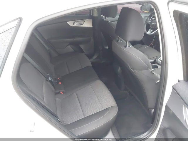3KPF24AD5PE506812 KIA Forte Lxs