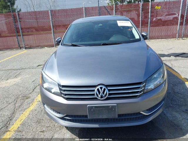 1VWBT7A38EC117491 Volkswagen Passat 1.8t Se