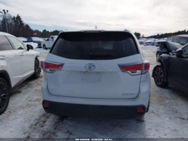 Toyota Highlander Xle V6 2015 5TDJKRFH5FS088324 Image 16