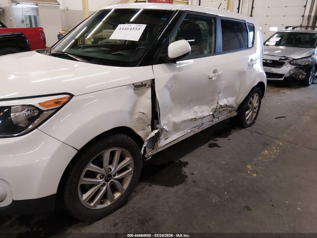 KNDJP3A51J7527131 KIA SOUL +