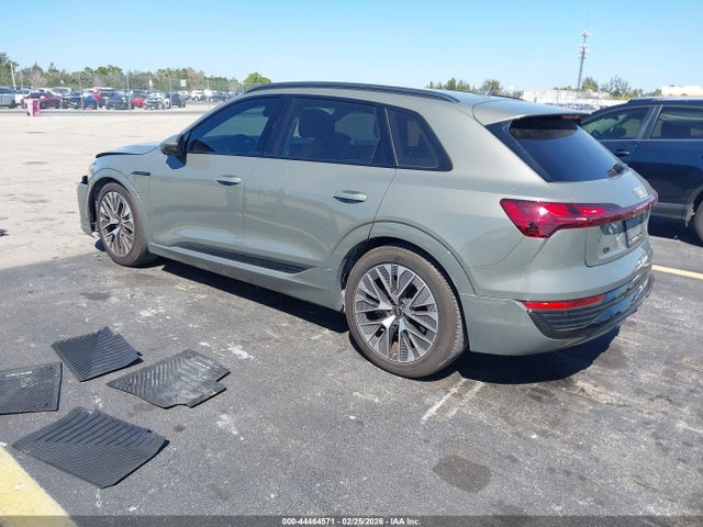 2024 AUDI Q8 E-TRON WA15AAGE1RB051562 Photo 2