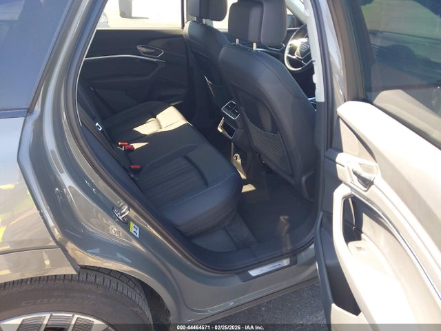 2024 AUDI Q8 E-TRON WA15AAGE1RB051562 Photo 7