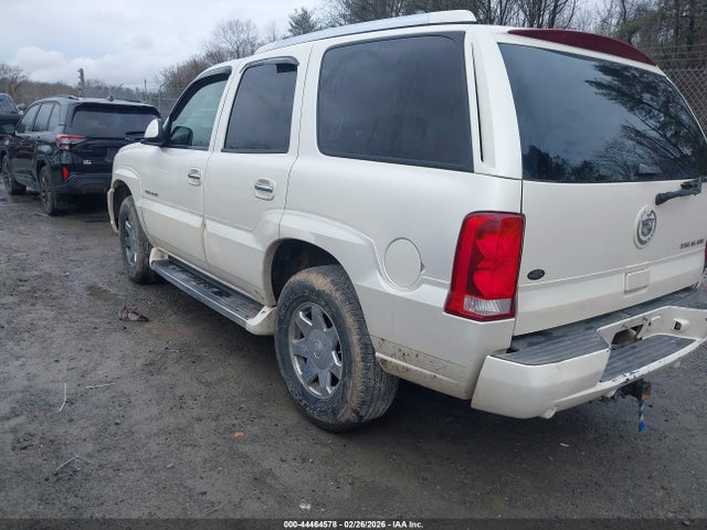 44464578 :رقم المزاد ، 1GYEK63N95R187973 vin ، 2005 Cadillac Escalade Standard مزاد بيع