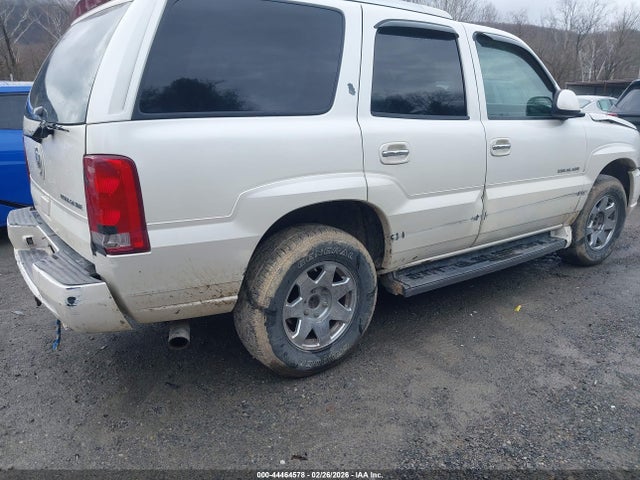 44464578 :رقم المزاد ، 1GYEK63N95R187973 vin ، 2005 Cadillac Escalade Standard مزاد بيع