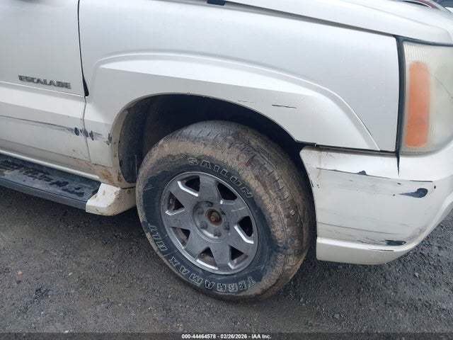 44464578 :رقم المزاد ، 1GYEK63N95R187973 vin ، 2005 Cadillac Escalade Standard مزاد بيع