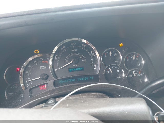 44464578 :رقم المزاد ، 1GYEK63N95R187973 vin ، 2005 Cadillac Escalade Standard مزاد بيع