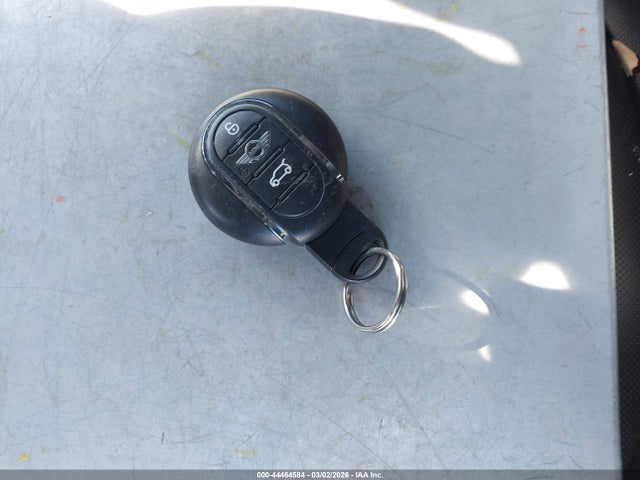 2017 MINI CONVERTIBLE WMWWG5C59H3C19737 Photo 10