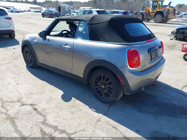 2017 MINI CONVERTIBLE WMWWG5C59H3C19737 Photo 2