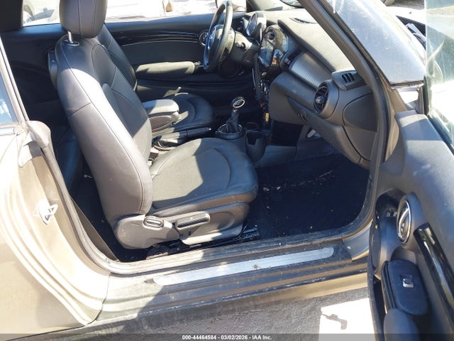 2017 MINI CONVERTIBLE WMWWG5C59H3C19737 Photo 4