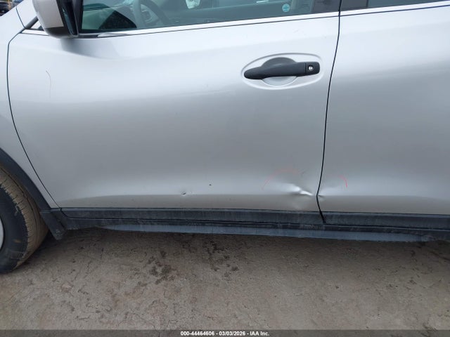 5N1AT2MV2JC732378 Nissan ROGUE S