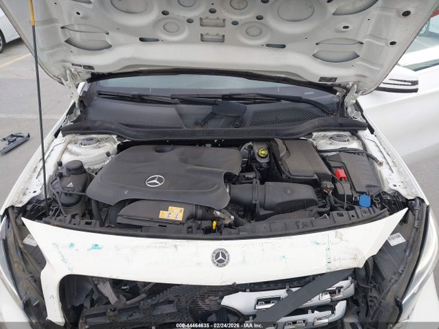 WDCTG4GB8JJ420389 Mercedes-Benz Gla 250 4matic