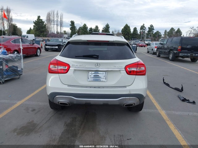 WDCTG4GB8JJ420389 Mercedes-Benz Gla 250 4matic
