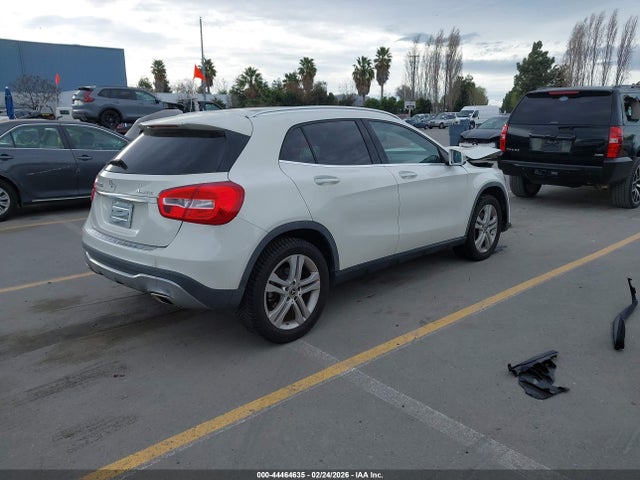WDCTG4GB8JJ420389 Mercedes-Benz Gla 250 4matic