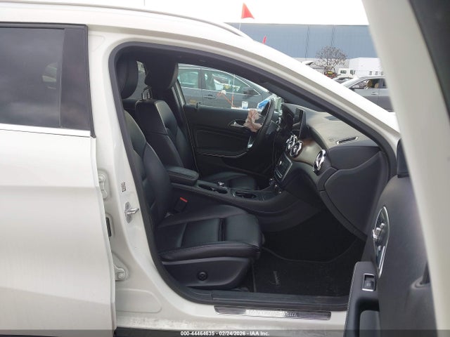 WDCTG4GB8JJ420389 Mercedes-Benz Gla 250 4matic