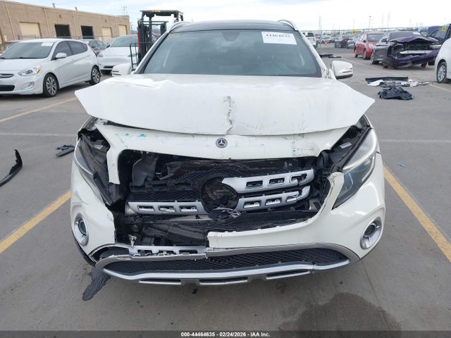 WDCTG4GB8JJ420389 Mercedes-Benz Gla 250 4matic