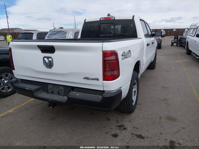 1C6SRFNT0LN345144 RAM 1500 Tradesman 4x4 6&#039;4 Box
