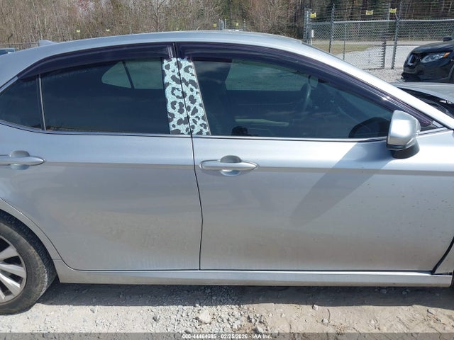 4T1B11HK6KU823928 Toyota CAMRY LE