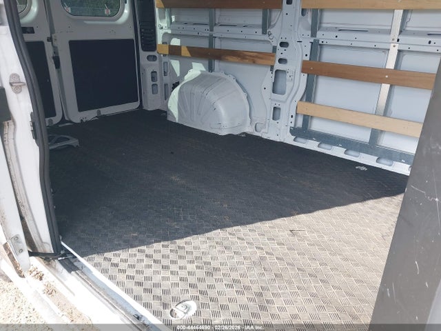 44464690 :رقم المزاد ، 3C6LRVVG5PE596544 vin ، 2023 Ram Promaster 2500 مزاد بيع
