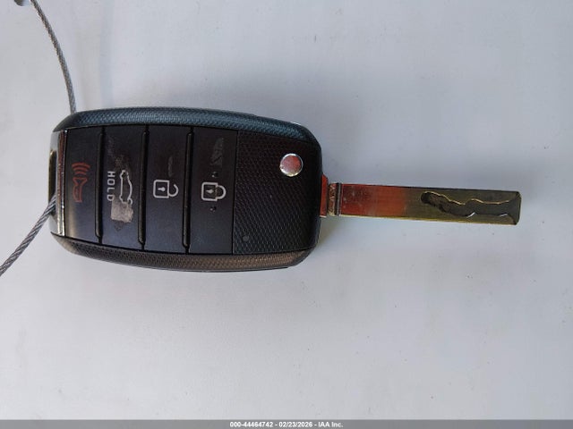 5XXGT4L36JG185965 KIA Optima Lx