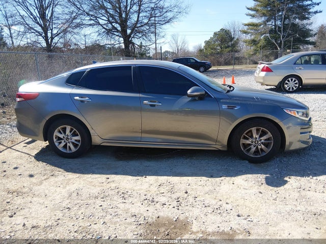 5XXGT4L36JG185965 KIA Optima Lx