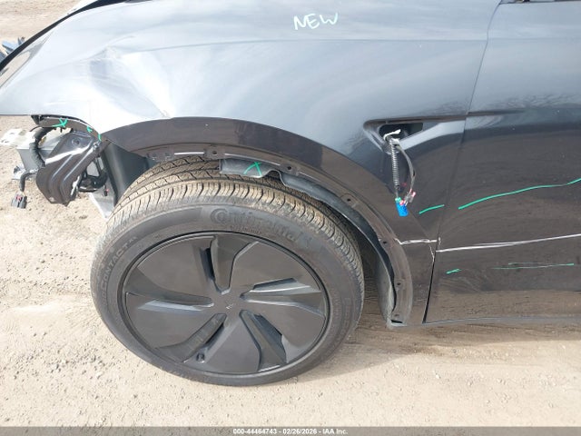 7SAYGDED8TF436878 Tesla Model Y Premium Rear-wheel Drive/standard Rear-wheel Drive