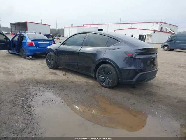 2026 TESLA MODEL Y 7SAYGDED8TF436878 Photo 2