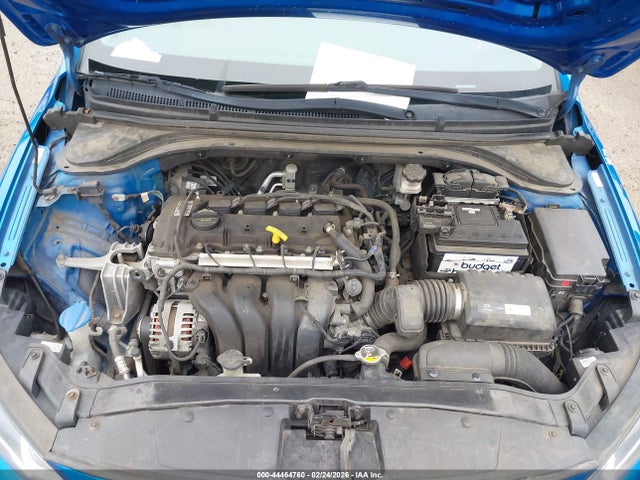 KMHD74LF4HU301181 Hyundai ELANTRA SE
