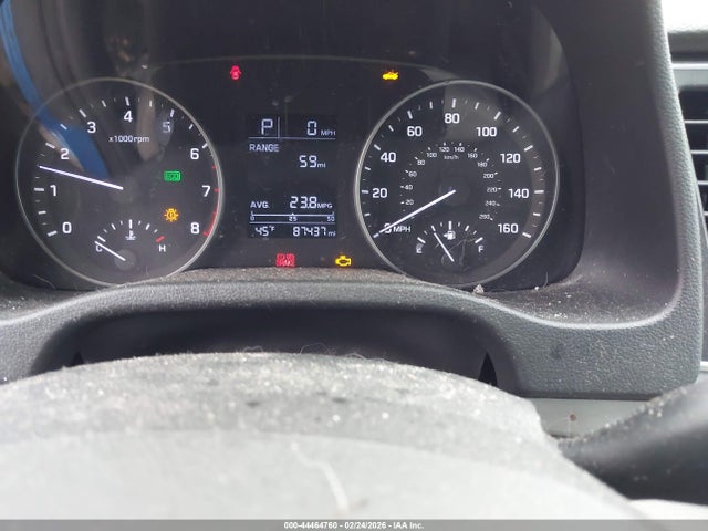 KMHD74LF4HU301181 Hyundai ELANTRA SE